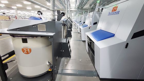 Polyester / Triangle Polyester / Lyocell A100 64 /30 / 6 NE 50/1 Siro Garens voor weven