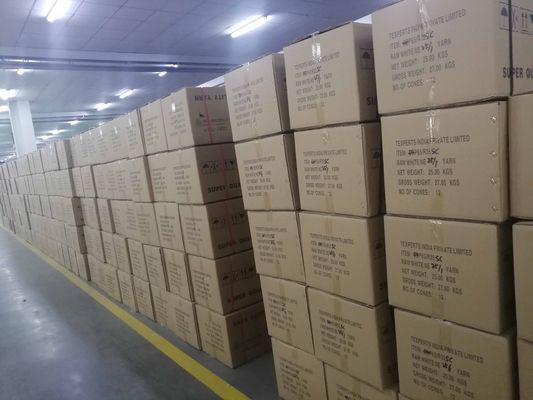 AAA en AA-kwaliteit PV TR 80/20 25 40D s Spandex kern Spun breigarens